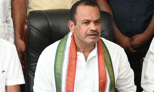 Komatireddy Venkat Reddy pledges to work tirelessly for Congress’ victory