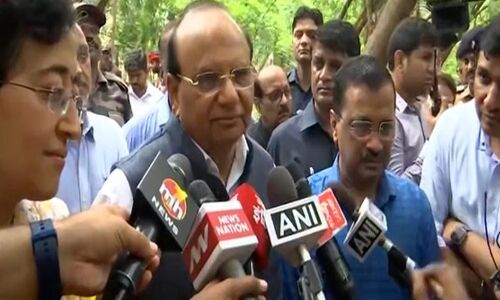 LG Saxena emphasizes the importance of teamwork over blame-game