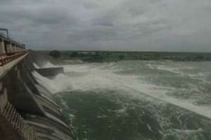 Nalgonda witnesses the uplifting of six gates in Musi project