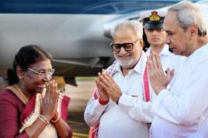 President arrives for a 3-day visit to Odisha
