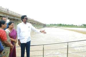 Puvvada examines Prakash Nagar Check Dam in Khammam