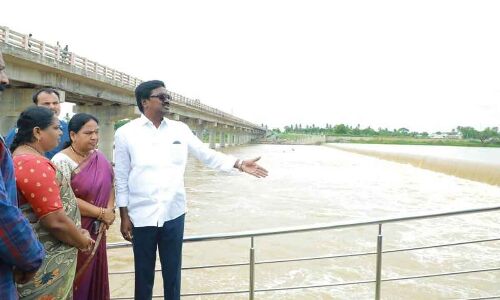 Puvvada examines Prakash Nagar Check Dam in Khammam