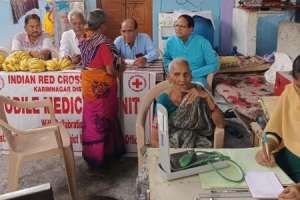 Red Cross hosts medical camp at retirement facility