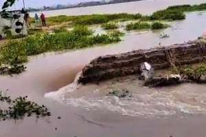 Residents of low-lying areas in Telangana’s Warangal alerted as Bhadrakali pond overflows