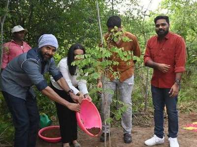 Sivakarthikeyan, the actor, participates in the Green India Challenge by planting a sapling in Hyderabad.