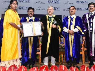 Vaishnaw encourages youth to seize thrilling opportunities for growth