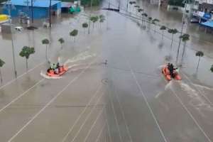 Watch the Video of Rescue Boat in Warangal Amidst Heavy Rains and Flooding