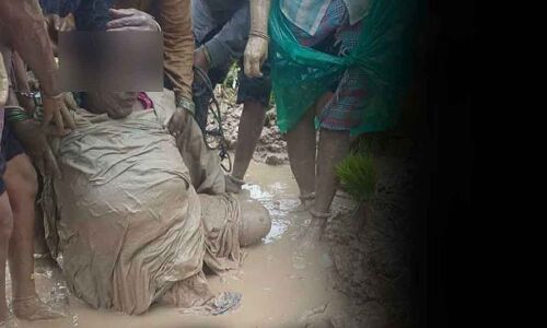 Yadadri: Woman Rescued by Police and Villagers After Getting Trapped in Borewell