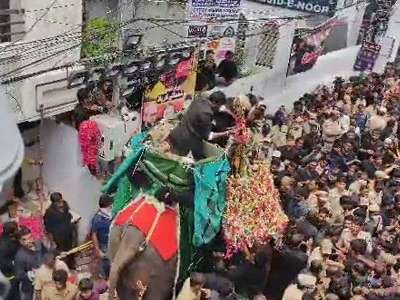 Youm-e-Ashura Commences with Bibi ka Alam Procession