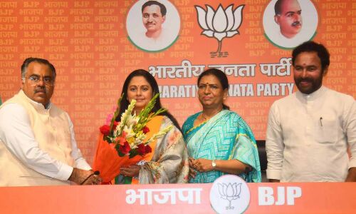 BJP welcomes former MLA and actress Jayasudha into their fold