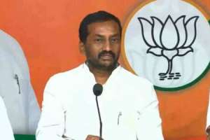 CM KCR faces criticism from BJP MLA Raghunandan