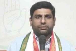 Congress accuses Modi of reducing LPG price as a political stunt before elections