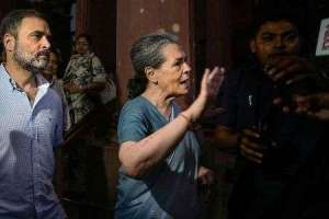 Congress accuses Modi of using rhetoric to avoid accountability