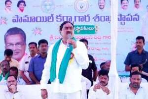 Errabelli Dayakar Rao advocates for the cultivation of oil palm