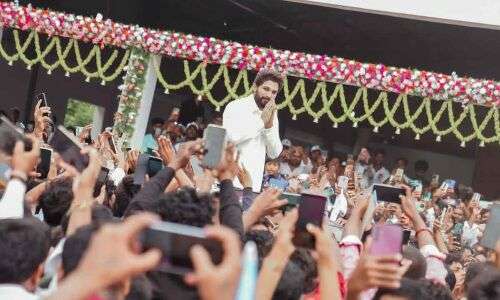 Father-in-law’s function hall inaugurated by Allu Arjun