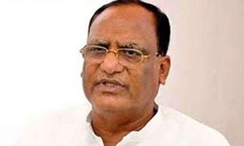 Gutha voices support for Reds’ BRS truck