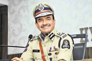 Hyderabad Commissioner Conducts Virtual Conference with 1000 Officers