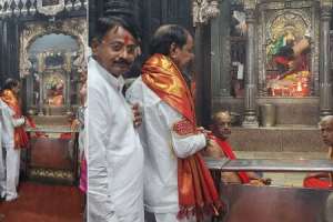 KCR warmly welcomed at Maharashtra’s Kolhapur Airport