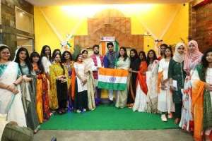 Lakhotia College of Design commemorates Independence Day with splendor