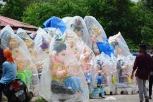 Local artisans in Hyderabad suffer significant impact from Solapur Ganesh