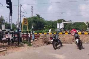 Locals in Hyderabad face hardship due to closure of Safilguda railway gate