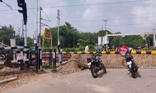 Locals in Hyderabad face hardship due to closure of Safilguda railway gate