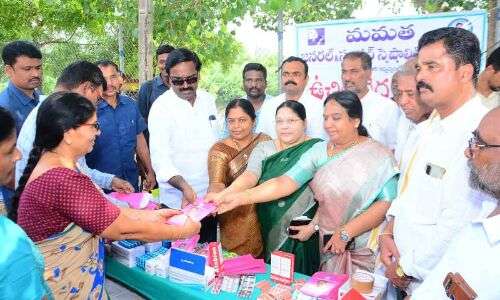 Minister Puvvada inaugurates Mamata’s complimentary medical clinic