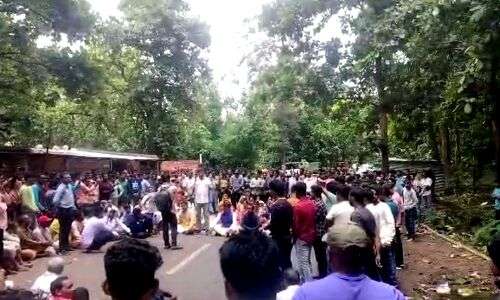 Police officer transferred after mob becomes enraged at Phiringia police station over allegations of involvement in ganja trade