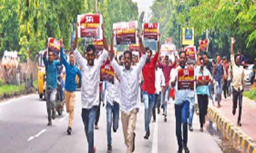 SFI organizes “Chalo Raj Bhavan” protest against NEP