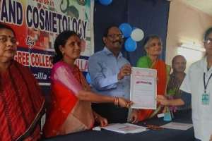 Students in Sircilla receive certificates for beautician course.