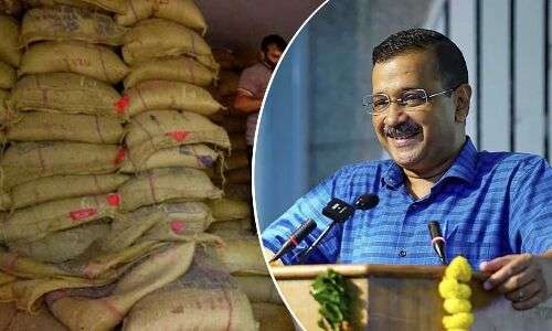 Underprivileged Delhi families receive free sugar from Kejriwal government
