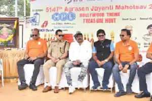 Agarwal Samaj Hosts Bollywood-inspired Treasure Hunt Featuring Cars