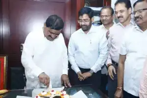 Birthday of Minister Patnam Mahender Reddy celebrated at the I & PR department office