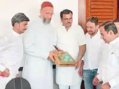 BRS Leaders Gather in Darussalam, Hyderabad to Support Asad