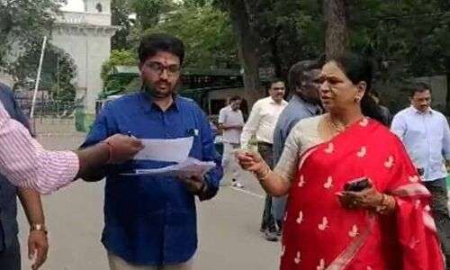 Centre Orders CEO to Release Gazette Declaring DK Aruna as MLA