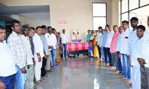 Chakali Ailamma honored with rich tributes in Wanaparthy