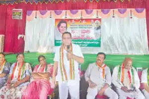 Congress leaders urge public to attend Vijayaberi Sabha in Mahabubnagar in large numbers