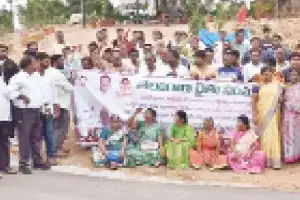 Dalit farmers advocate for fair allocation of land in pooling project