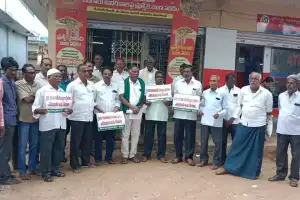 Farmers’ Union, Rythu Sangam, Urgently Calls for Farm Loan Waiver