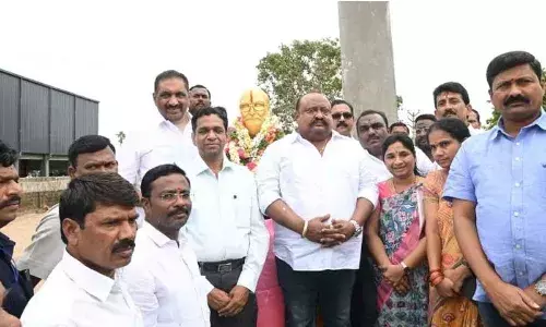 Gangula Kamalakar credits Kaloji for popularizing Telangana dialect