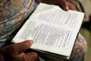 High Court declares that giving Bible is not an attempt to convert