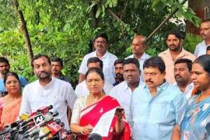 Hyderabad: D.K Aruna falls just short of becoming MLA, Bandla Krishna Mohan Reddy emerges as the winner