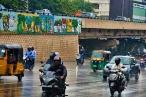Hyderabad Traffic Disrupted as Heavy Rainfall Causes Infrastructure Collapse, Netizens Express Anger