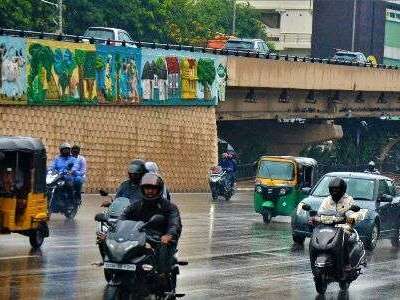 Hyderabad Traffic Disrupted as Heavy Rainfall Causes Infrastructure Collapse, Netizens Express Anger