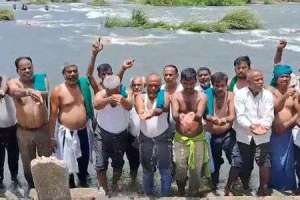 JD(S) Joins Farmers’ Protest in Mandya