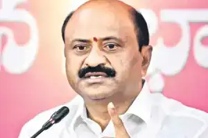 Konda Murali receives criticism from MLA Challa Dharma Reddy