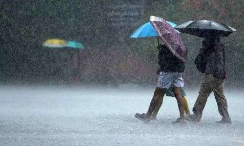 Lives disrupted as Hyderabad experiences heavy showers