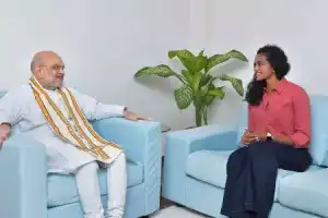 Meeting between PV Sindhu and Amit Shah