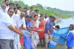 MLA Vodithala announces government’s plan to provide motorcycles and auto-rickshaws to fishermen