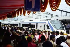 Prime Minister inaugurates the Kacheguda to Yesvantpur Vande Bharat Express